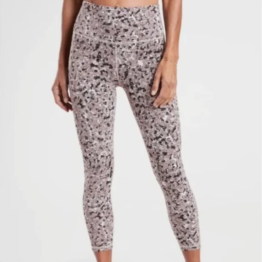 Athleta Leggings With Design
